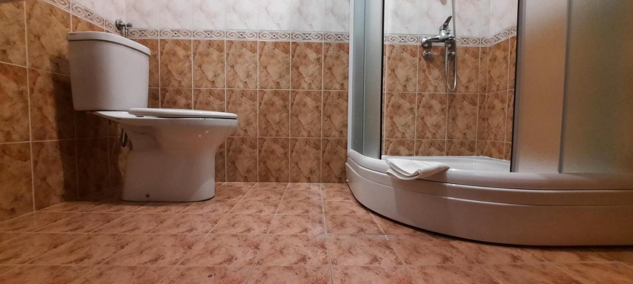 Ambassador Apartments Petrovac Екстер'єр фото